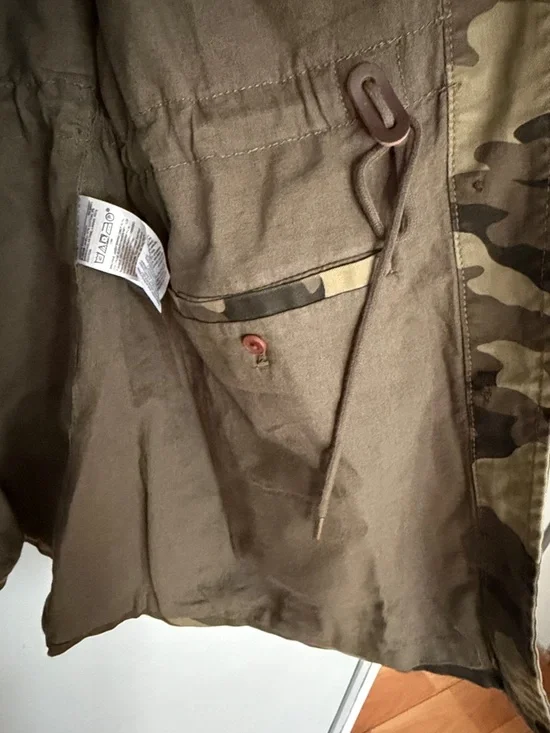 Banana Republic Women's Camouflage Utility Jacket - Olive & Khaki - Picture 5 of 6